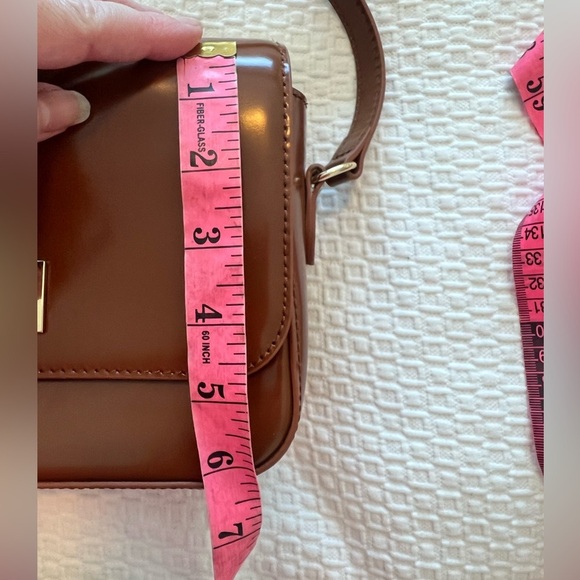 J. Crew Edie crossbody bag in Italian leather - Picture 14 of 16